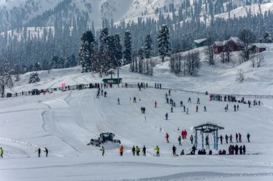 snow mountain in kashmir